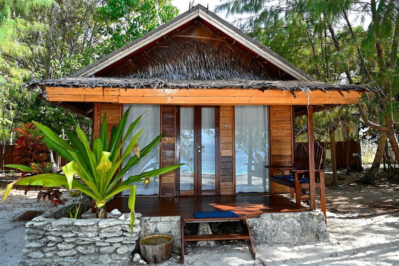 Agusta Eco Resort Pulau Mansuar Ngoại thất bức ảnh