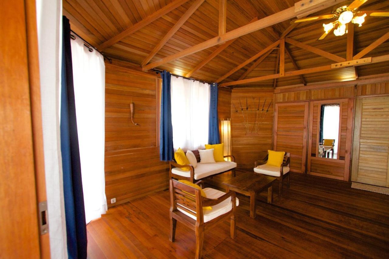 Agusta Eco Resort Pulau Mansuar Ngoại thất bức ảnh