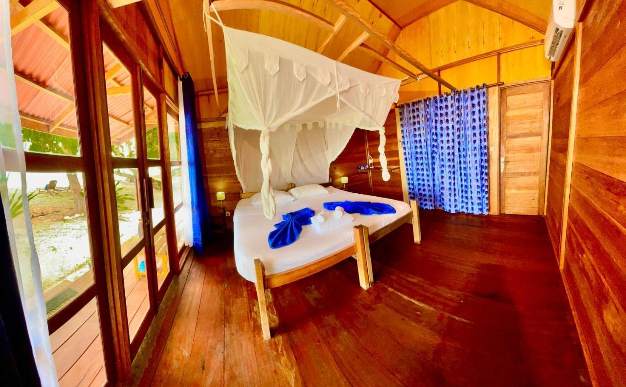 Agusta Eco Resort Pulau Mansuar Ngoại thất bức ảnh