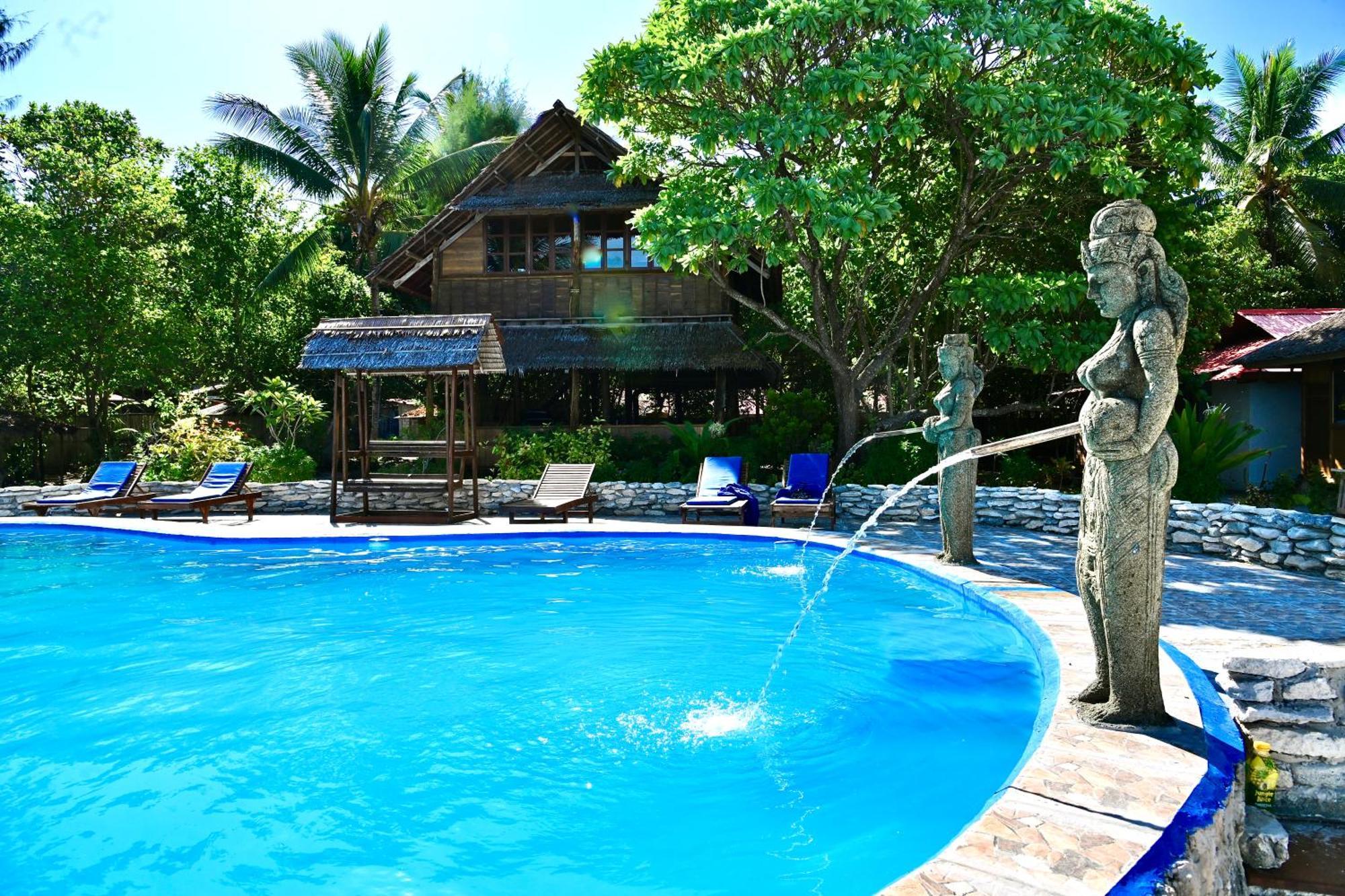 Agusta Eco Resort Pulau Mansuar Ngoại thất bức ảnh